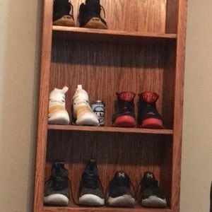 Meet your Posher, Holt